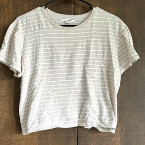 💜American Eagle short sleeve crop top